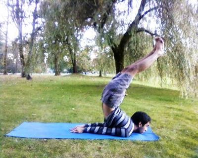 Locust Pose : Babak Derakhshandeh